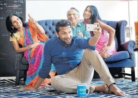 ?? Christina House For The Times ?? RAVI PATEL, front, and mom Champa, dad Vasant and sister Geeta clown around for a selfie. They’re the focus of “Meet the Patels.”