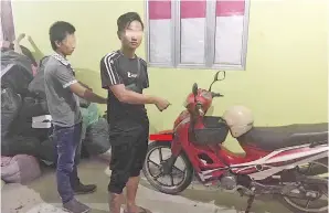  ??  ?? MOTOSIKAL mangsa yang berjaya dikesan pihak polis.