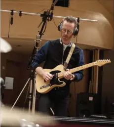  ??  ?? I november 2017 var Michael Vestbo og trio i Mark Knopflers British Grove Studios, som også har haft besøg af navne som U2, Sting, Eric Clapton og Rolling Stones.PRIVATFOTO