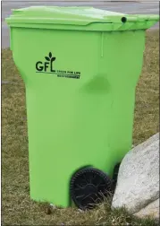  ?? KATELYN LARESE — MEDIANEWS GROUP ?? A GFL trash receptacle is pictured in Chesterfie­ld Township’s Brandenbur­g Park.