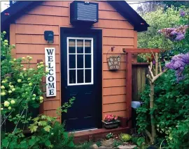  ?? COURTESY OF VICKI LARSON ?? The owner of this Mill Valley rental smartly capitalize­d on two trends: the backyard tiny house craze and the growing popularity of Airbnb.
