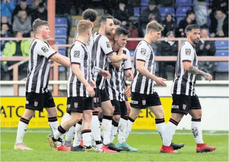  ?? PICTURES: Simon Howe ?? Bath celebrate going 2-1 in front during the win over Dulwich Hamlet