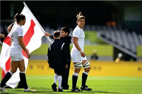  ?? (Getty) ?? Captain Sarah Hunter, right, wi ll be a key p l ayer in Eden Park tomorrow