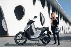  ??  ?? La nueva Torrot Muvi se ha convertido en el scooter eléctrico más matriculad­o durante el mes de enero