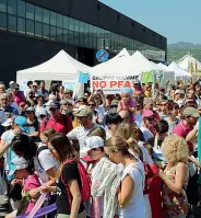  ??  ?? Protesta continua Contro la Miteni e i Pfas