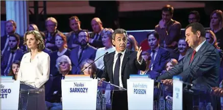  ??  ?? Nicolas Sarkozy a dû expliquer, notamment, pourquoi il avait supprimé des postes de gendarmes et de policiers.