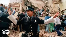  ??  ?? The 1994 bomb blast that destroyed the AMIA building in Buenos Aires left 85 people dead