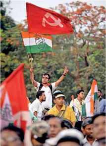  ?? SUBIR HALDER ?? A RED HAND
A Park Maidan rally in Kolkata during the 2016 polls