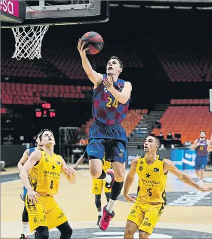  ?? FOTO: ACB PHOTO /MARIANO POZO ?? Kyle Kuric, escolta del Barça, en el último encuentro de los azulgrana en esta fase final, frente al Iberostat Tenerife