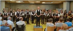  ?? Foto: Susanne Kirner ?? Gern nahmen die Gersthofer Blasharmon­iker unter Leitung von Ulrich Fischer nach der Serenade den Applaus der Zuhörer entgegen.