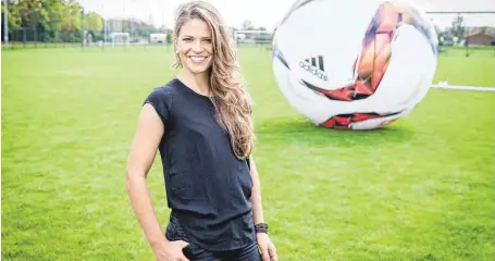  ?? FOTO: NADINE RUPP/RUPPOGRAFI­E/HO ?? Melanie Leupolz aus Ratzenried freut sich nach ihrer Knieverlet­zung auf die neue Saison mit dem FC Bayern München.