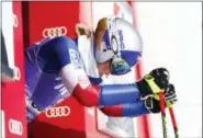  ?? GABRIELE FACCIOTTI — THE ASSOCIATED PRESS ?? United States’ Lindsey Vonn starts an alpine ski, women’s World Cup downhill training, in Cortina D’Ampezzo, Italy, Thursday.