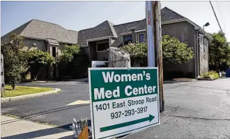  ?? TY GREENLEES / STAFF ?? Judge Mary Wiseman of the Montgomery County Court of Common Pleas has upheld a 2016 decision to revoke the license of Kettering’s Women’s Med Center for failing to have a transfer agreement with a nearby hospital or naming enough backup physicians for emergencie­s.
