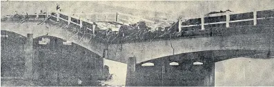  ?? Pictures: FILE ?? CRUSHED: The Border Historical Society has called on people who have memories of the devastatin­g East London floods of 1970 to share them at a talk next week. Photograph­s taken by the Dispatch show a buckled Batting Bridge as the Nahoon River crashed its way to the sea. Inset: The Nahoon riverside home of Elsabe Kemp was emptied of its contents by the swollen, swirling river.