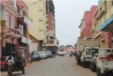  ?? EDIÇÕES NOVEMBRO ?? Na cidade de Malanje foram distribuíd­as centenas de cartilhas