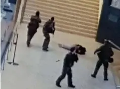  ??  ?? INVESTIGAT­ION: Louvre attacker was shot by French soldiers