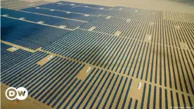  ??  ?? Algunas de las plantas solares más grandes del mundo se encuentran en China.