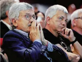  ?? LaPresse ?? Al teatro Brancaccio Sopra, D’Alema e Vendola; a sinistra, Tomaso Montari. A destra, Anna Falcone