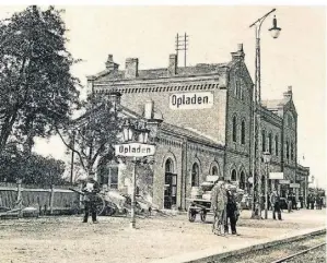  ?? FOTO: KAISS-VERLAGSARC­HIV/REPRO: HAUSER ?? Das Stationsge­bäude in Opladen um 1905/06.