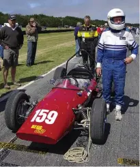  ??  ?? The first Begg. Brian Nicoll assisted in the building of the car which was raced by Barry Keen. Seen here at the Tribute to George Begg, held at Drummond in Feb 2007, Barry Keen and the Begg 650