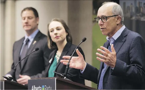  ?? GREG SOUTHAM ?? The Alberta Party’s three leadership hopefuls — from left, Rick Fraser, Kara Levis and Stephen Mandel — faced off in their first debate Wednesday night, in a sold-out Lister Conference Centre at the University of Alberta, giving about 300 supporters...