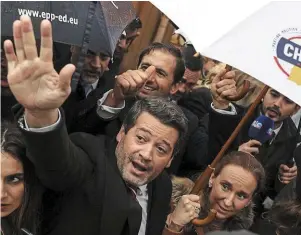  ?? | PHOTO : MIGUEL A. LOPES, EPA/MAXPPP ?? Andre Ventura, président du parti d’extrême droite Chega en campagne à Lisbonne, vendredi.