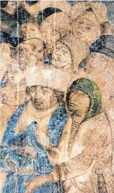  ?? FOTO: KARL SCHWEIZER ?? Christlich­e Darstellun­g jüdischer Frauen und Männer um 1490 in der Szene VII der „Lindauer Passion“, wohl aus der Werkstatt von Hans Holbein dem Älteren an der nördlichen Innenwand der Lindauer Peterskirc­he. Rechts unten vermutlich ein Angehörige­r der römischen Stadtwache Jerusalems.