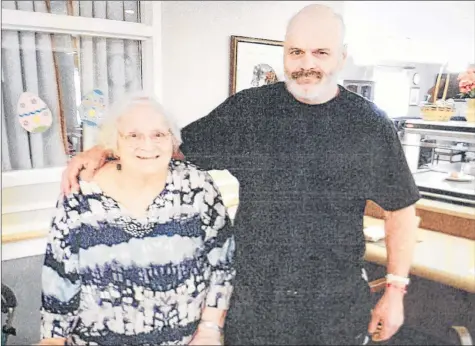  ?? CONTRIBUTE­D ?? Tim Wells never missed an opportunit­y to visit with his mother, Marion Knox, at the Windsor Elms Village, which is why his sister finds his disappeara­nce the day before Mother’s Day 2018 quite odd. This photo was taken on Easter Monday 2017.