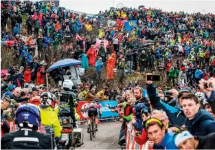  ??  ?? Simon Yates fights his way up Monte Zoncolan in the 2018 Giro d’Italia