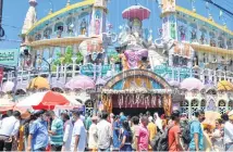  ?? PTI ?? Devotees offer prayers on Ganesh Chaturthi festival, at Ganesh Mandir in Guwahati, on Friday