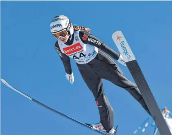  ?? FOTO: IMAGO ?? Im Himmel über Oberstdorf: Juliane Seyfarth, Zweite bei ihrem 100. Weltcup-Start.