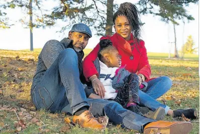  ?? CONTRIBUTE­D ?? Sean and Annasha Martin with their daughter, Shayla.