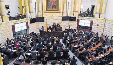  ?? FOTO ARCHIVO HERALDO ?? Aún falta que se debata en la plenaria de la Cámara y en la de Senado la aprobación final del presupuest­o.