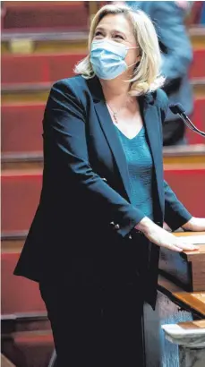  ?? FOTO: JB AUTISSIER/IMAGO IMAGES ?? Liegt in Umfragen nur knapp hinter dem Amtsinhabe­r: die französisc­he Rechtspopu­listin Marine Le Pen.