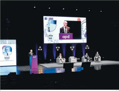  ?? M. G. ?? Antonio Muñoz en su discurso inaugural del Congreso de la Asociación para el Progreso de la Dirección, en Fibes.