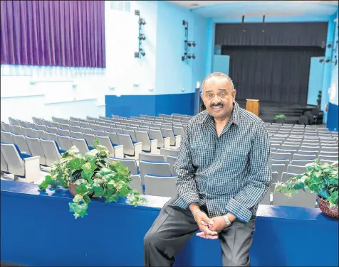  ?? POST-TRIBUNE 2015 ?? Rep. Vernon Smith, D-Gary, at the Glen Theater in the city’s Glen Park section in a file photo.
