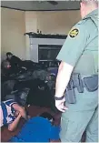  ?? FOTO: CBP.GOV ?? Los detenidos fueron encontrado­s dentro de una casa.