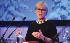  ?? Bild: HENRIK MONTGOMERY/TT ?? UTRIKESMIN­ISTERN. Margot Wallström (S) retade upp de borgerliga i försvarsbe­redningen på Folk och Försvars årliga rikskonfer­ens.