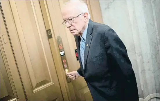  ?? WIN MCNAMEE / AFP ?? Bernie Sanders medita en estas horas si suspende su campaña para la nominación demócrata