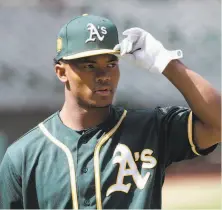  ?? Jeff Chiu / Associated Press 2018 ?? It’s unclear whether Kyler Murray, the A’s top draft pick, will play baseball after starring in football for Oklahoma.