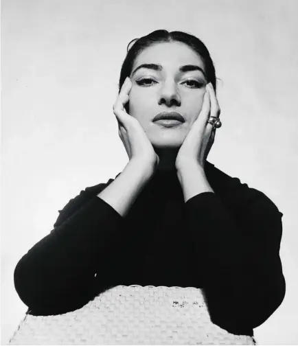  ?? CECIL BEATON / MOMA ?? La inigualabl­e Maria Callas, tan totémica como sufridora, es objeto de una nueva biografía