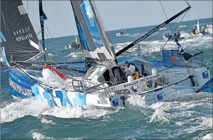  ??  ?? Armel Le Cléac’h (Banque Populaire), en tête du Vendée Globe, devrait arriver ce jeudi aux Sables-d’Olonne.