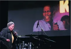  ?? Picture: MATTHEWS BALOYI ?? MISSING YOU: Sibongile Khumalo sings during the memorial service in Johannesbu­rg.