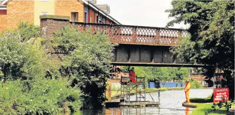  ??  ?? Great Central Railway is preparing to renovate a historic bridge over the Grand Union Canal as part of its project to create an 18 mile heritage railway. The bridge is a late Victorian structure which crosses the canal in Loughborou­gh, just to the...