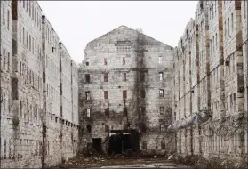  ?? MARK LENNIHAN — THE ASSOCIATED PRESS ?? In this Feb. 13, 2020 photo, stone walls are all that remain of a former cell block at Sing Sing Correction­al Facility in Ossining, N.Y. The hollowed-out building used to house cells for 1,200 men on six tiers and runs well longer than a football field.