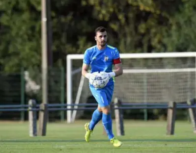  ?? FOTO TOM GOYVAERTS ?? Doelman Bruno Appels is na het uitvallen van Roy Mauro de aanvoerder van Berchem.