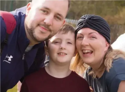  ?? ?? ● Matty, Tommy and Mary Hassey, at a fundraisin­g day at Runcorn Cricket Club to support Mary and family after her devastatin­g diagnosis