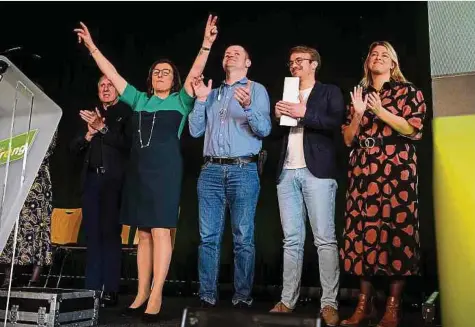  ?? Foto: Gilles Kayser ?? Sie wollen sich für ein faires und ökologisch­es Europa einsetzen: Kandidaten François Bausch, Tilly Metz, Patrick Hurst, Fabricio Costa und Djuna Bernard (von links). Auf dem Bild fehlt Chantal Gary.