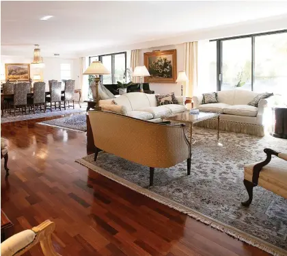  ?? PIERRE OBENDRaUF ?? Michelle and Guy Bouthillie­r’s new condo has plenty of space for their gorgeous furniture.