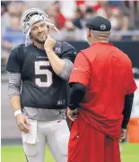  ?? MATT YORK/ASSOCIATED PRESS ?? Not even No. 2 Arizona QB Drew Stanton (5) figures to play in tonight’s Hall of Fame game against Dallas. Coach Bruce Arians, right, plans to take a look at backups in the exhibition.